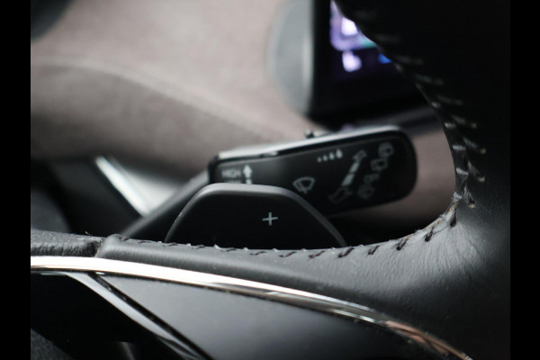 Škoda ENYAQ iV 60 FIRST EDITION + CHRYSTAL LIGHTNING | 21 INCH | ADAPTIVE CRUISE | MEMORY | SFEERVERLICHTING
