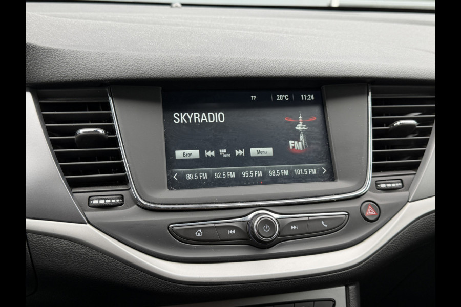 Opel Astra Sports Tourer BWJ 201 | 1.4T 146PK Edition AUTOMAAT | TREKHAAK | SPORTSTOELEN | NAVI | AIRCO | PDC 2X | CARPLAY |