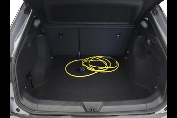 Volkswagen ID.4 PRO 77 kWh 204 PK MOONSTONE GREY + CAMERA | ADAPTIVE CRUISE | SFEER | STOELVERWARMING