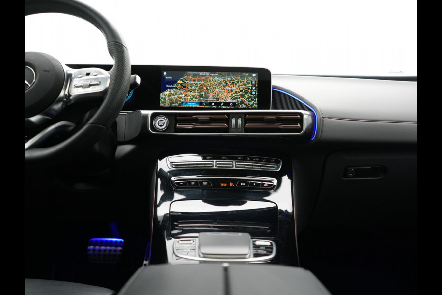 Mercedes-Benz EQC 400 4MATIC Business Solution AMG 80 kWh 408pk Dealer O.H. | Panodak | Adaptive Cruise | Head Up | 360 Camera | Burmester Audio | Lederen Sportstoelen Massage & Memory | Sfeerverlichting | Blis | Widescreen Navi | Stoelverwarming | DAB |