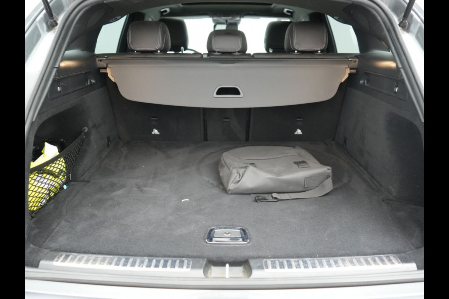Mercedes-Benz EQC 400 4MATIC Business Solution AMG 80 kWh 408pk Dealer O.H. | Panodak | Adaptive Cruise | Head Up | 360 Camera | Burmester Audio | Lederen Sportstoelen Massage & Memory | Sfeerverlichting | Blis | Widescreen Navi | Stoelverwarming | DAB |