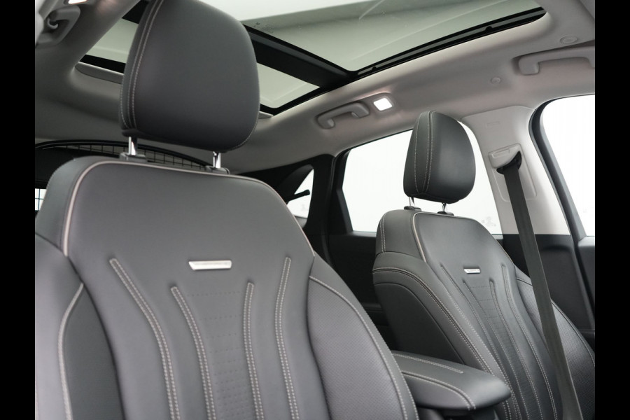 Ford Kuga 2.5 Vignale PHEV 225pk Dealer O.H. | Trekhaak Af Fabriek | Panodak | Adaptive Cruise | Head Up | Bang & Olufsen | 360 Camera | Lederen Comfortzetels Memory & Verwarmd | Keyless | Stuur Verwarmd | Blis | 20"L.M | Navigatie | Plug In Hybrid |