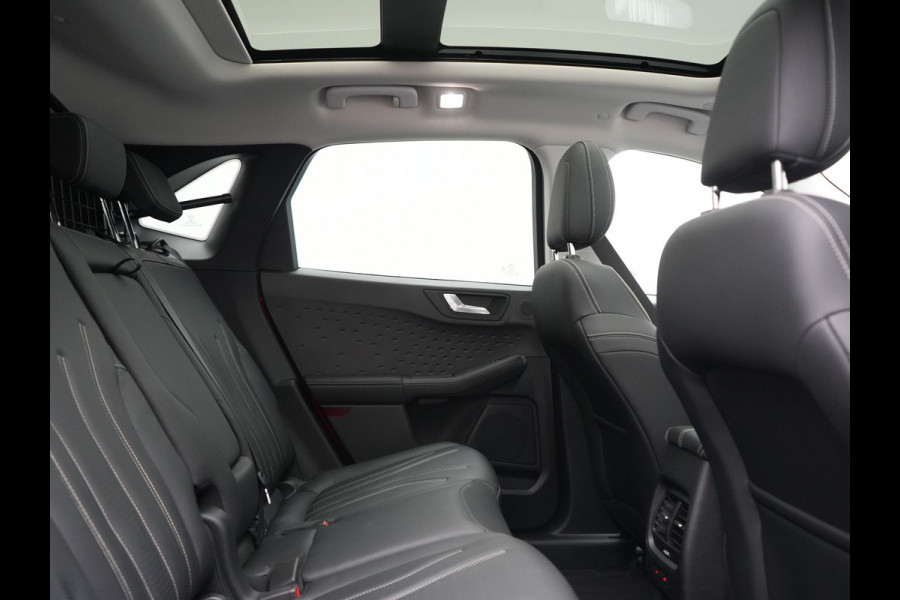 Ford Kuga 2.5 Vignale PHEV 225pk Dealer O.H. | Trekhaak Af Fabriek | Panodak | Adaptive Cruise | Head Up | Bang & Olufsen | 360 Camera | Lederen Comfortzetels Memory & Verwarmd | Keyless | Stuur Verwarmd | Blis | 20"L.M | Navigatie | Plug In Hybrid |