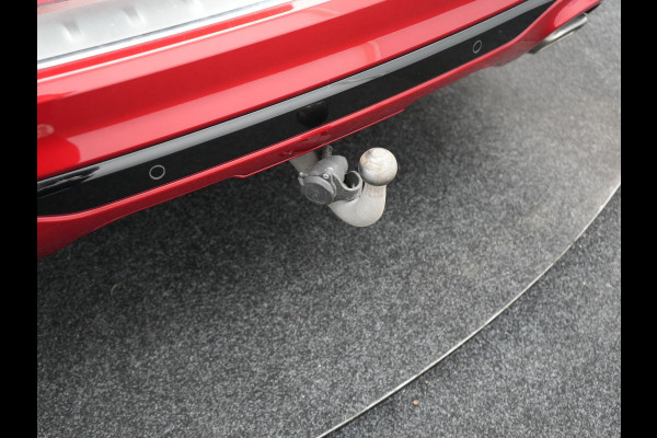 Ford Kuga 2.5 Vignale PHEV 225pk Dealer O.H. | Trekhaak Af Fabriek | Panodak | Adaptive Cruise | Head Up | Bang & Olufsen | 360 Camera | Lederen Comfortzetels Memory & Verwarmd | Keyless | Stuur Verwarmd | Blis | 20"L.M | Navigatie | Plug In Hybrid |