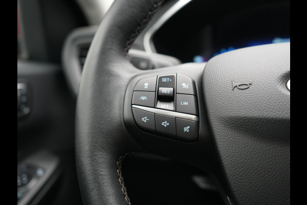 Ford Kuga 2.5 Vignale PHEV 225pk Dealer O.H. | Trekhaak Af Fabriek | Panodak | Adaptive Cruise | Head Up | Bang & Olufsen | 360 Camera | Lederen Comfortzetels Memory & Verwarmd | Keyless | Stuur Verwarmd | Blis | 20"L.M | Navigatie | Plug In Hybrid |