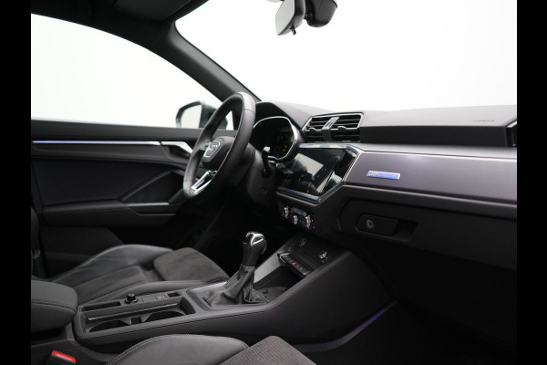 Audi Q3 Sportback 45 TFSI e 2x S Line PHEV 245pk Dealer O.H. | Trekhaak Af Fabriek | Adaptive Cruise | Matrix LED | Camera | Sonos Audio | Alcantara Sportstoelen Verwarmd | Blis | Navigatie | DAB | 20"L.M | Plug In Hybrid |