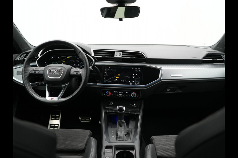 Audi Q3 Sportback 45 TFSI e 2x S Line PHEV 245pk Dealer O.H. | Trekhaak Af Fabriek | Adaptive Cruise | Matrix LED | Camera | Sonos Audio | Alcantara Sportstoelen Verwarmd | Blis | Navigatie | DAB | 20"L.M | Plug In Hybrid |