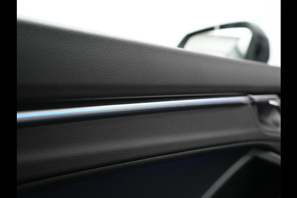 Audi Q3 Sportback 45 TFSI e 2x S Line PHEV 245pk Dealer O.H. | Trekhaak Af Fabriek | Adaptive Cruise | Matrix LED | Camera | Sonos Audio | Alcantara Sportstoelen Verwarmd | Blis | Navigatie | DAB | 20"L.M | Plug In Hybrid |