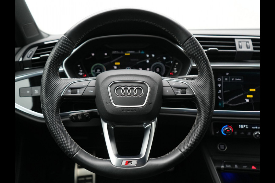 Audi Q3 Sportback 45 TFSI e 2x S Line PHEV 245pk Dealer O.H. | Trekhaak Af Fabriek | Adaptive Cruise | Matrix LED | Camera | Sonos Audio | Alcantara Sportstoelen Verwarmd | Blis | Navigatie | DAB | 20"L.M | Plug In Hybrid |