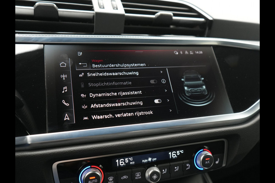 Audi Q3 Sportback 45 TFSI e 2x S Line PHEV 245pk Dealer O.H. | Trekhaak Af Fabriek | Adaptive Cruise | Matrix LED | Camera | Sonos Audio | Alcantara Sportstoelen Verwarmd | Blis | Navigatie | DAB | 20"L.M | Plug In Hybrid |