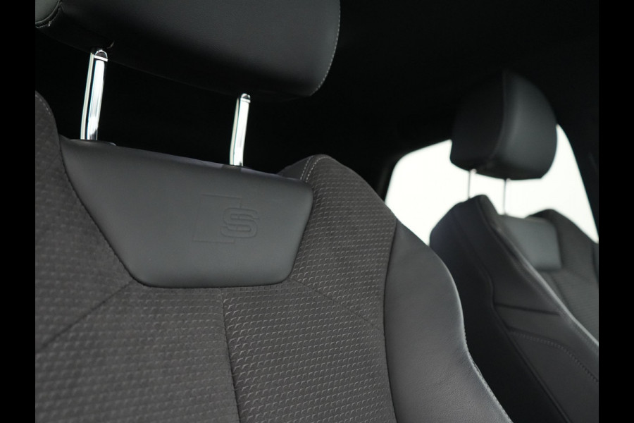 Audi Q3 Sportback 45 TFSI e 2x S Line PHEV 245pk Dealer O.H. | Trekhaak Af Fabriek | Adaptive Cruise | Matrix LED | Camera | Sonos Audio | Alcantara Sportstoelen Verwarmd | Blis | Navigatie | DAB | 20"L.M | Plug In Hybrid |