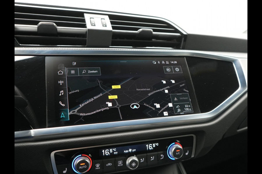 Audi Q3 Sportback 45 TFSI e 2x S Line PHEV 245pk Dealer O.H. | Trekhaak Af Fabriek | Adaptive Cruise | Matrix LED | Camera | Sonos Audio | Alcantara Sportstoelen Verwarmd | Blis | Navigatie | DAB | 20"L.M | Plug In Hybrid |