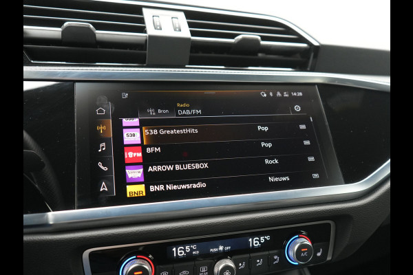 Audi Q3 Sportback 45 TFSI e 2x S Line PHEV 245pk Dealer O.H. | Trekhaak Af Fabriek | Adaptive Cruise | Matrix LED | Camera | Sonos Audio | Alcantara Sportstoelen Verwarmd | Blis | Navigatie | DAB | 20"L.M | Plug In Hybrid |