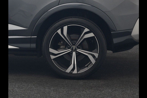 Audi Q3 Sportback 45 TFSI e 2x S Line PHEV 245pk Dealer O.H. | Trekhaak Af Fabriek | Adaptive Cruise | Matrix LED | Camera | Sonos Audio | Alcantara Sportstoelen Verwarmd | Blis | Navigatie | DAB | 20"L.M | Plug In Hybrid |