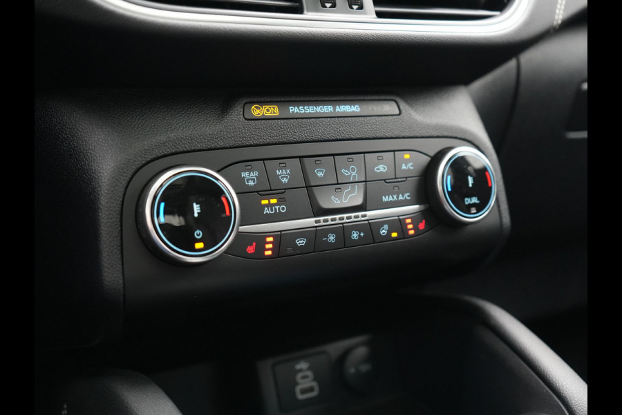 Ford Kuga 2.5 Vignale PHEV 225pk Dealer O.H. | Panodak | Adaptive Cruise | 360 Camera | Bang & Olufsen | Lederen Comfortzetels Memory & Verwarmd | Stuur Verwarmd | Keyless | Blis | Apple Carplay | Navigatie | DAB | Plug In Hybrid |