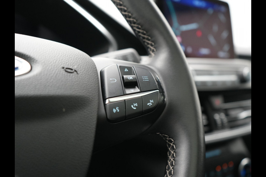 Ford Kuga 2.5 Vignale PHEV 225pk Dealer O.H. | Panodak | Adaptive Cruise | 360 Camera | Bang & Olufsen | Lederen Comfortzetels Memory & Verwarmd | Stuur Verwarmd | Keyless | Blis | Apple Carplay | Navigatie | DAB | Plug In Hybrid |