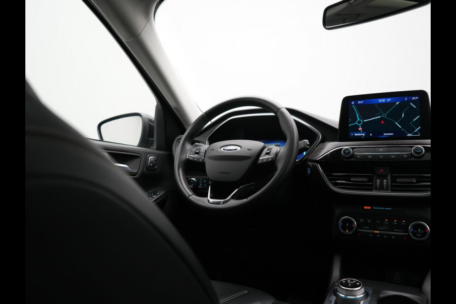 Ford Kuga 2.5 Vignale PHEV 225pk Dealer O.H. | Panodak | Adaptive Cruise | 360 Camera | Bang & Olufsen | Lederen Comfortzetels Memory & Verwarmd | Stuur Verwarmd | Keyless | Blis | Apple Carplay | Navigatie | DAB | Plug In Hybrid |