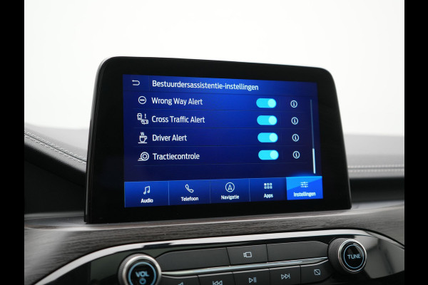 Ford Kuga 2.5 Vignale PHEV 225pk Dealer O.H. | Panodak | Adaptive Cruise | 360 Camera | Bang & Olufsen | Lederen Comfortzetels Memory & Verwarmd | Stuur Verwarmd | Keyless | Blis | Apple Carplay | Navigatie | DAB | Plug In Hybrid |