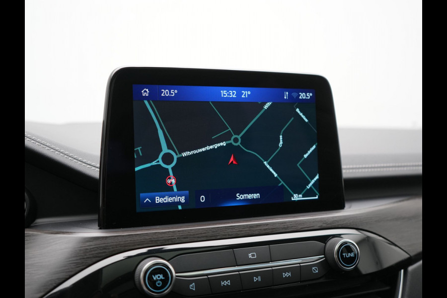 Ford Kuga 2.5 Vignale PHEV 225pk Dealer O.H. | Panodak | Adaptive Cruise | 360 Camera | Bang & Olufsen | Lederen Comfortzetels Memory & Verwarmd | Stuur Verwarmd | Keyless | Blis | Apple Carplay | Navigatie | DAB | Plug In Hybrid |
