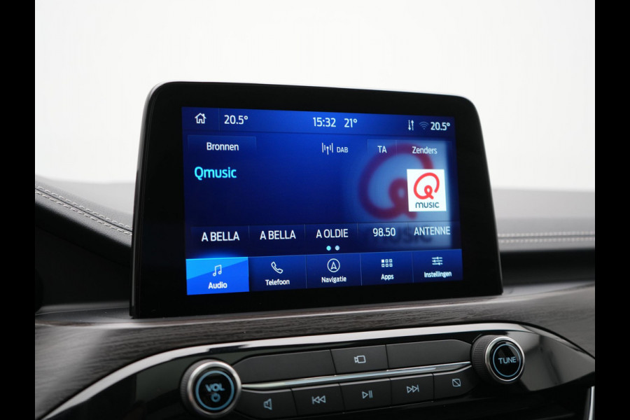 Ford Kuga 2.5 Vignale PHEV 225pk Dealer O.H. | Panodak | Adaptive Cruise | 360 Camera | Bang & Olufsen | Lederen Comfortzetels Memory & Verwarmd | Stuur Verwarmd | Keyless | Blis | Apple Carplay | Navigatie | DAB | Plug In Hybrid |
