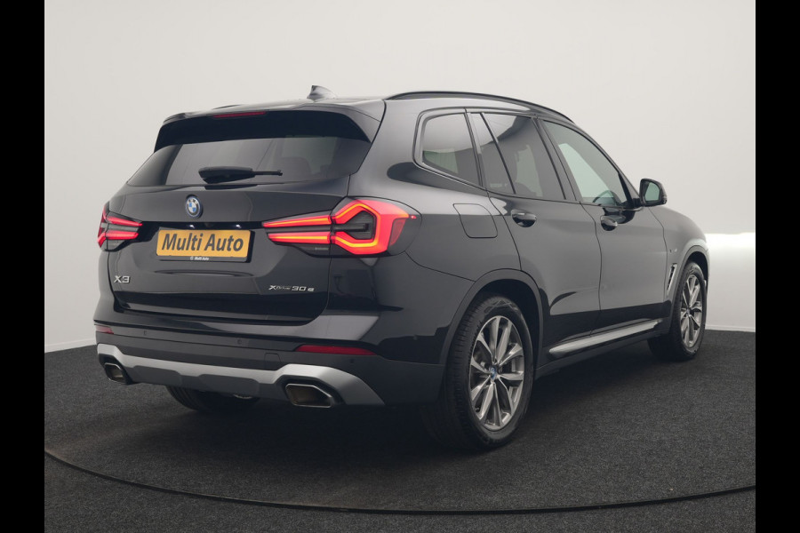 BMW X3 xDrive30e High Executive PHEV 293pk Dealer O.H. | Trekhaak Af Fabriek | Panodak | Head Up | 360 Camera | Laser LED | Lederen Sportstoelen Memory & Verwarmd | Sfeerverlichting | Apple Carplay | Blis | Keyless | Navigatie | DAB | Plug In Hybrid |