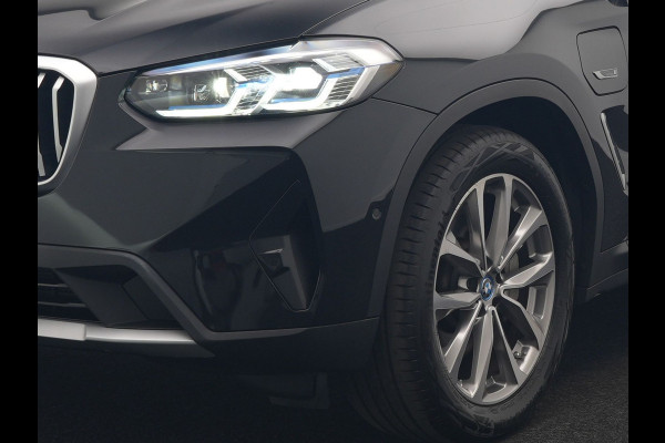 BMW X3 xDrive30e High Executive PHEV 293pk Dealer O.H. | Trekhaak Af Fabriek | Panodak | Head Up | 360 Camera | Laser LED | Lederen Sportstoelen Memory & Verwarmd | Sfeerverlichting | Apple Carplay | Blis | Keyless | Navigatie | DAB | Plug In Hybrid |