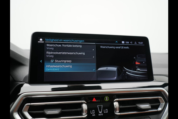 BMW X3 xDrive30e High Executive PHEV 293pk Dealer O.H. | Trekhaak Af Fabriek | Panodak | Head Up | 360 Camera | Laser LED | Lederen Sportstoelen Memory & Verwarmd | Sfeerverlichting | Apple Carplay | Blis | Keyless | Navigatie | DAB | Plug In Hybrid |
