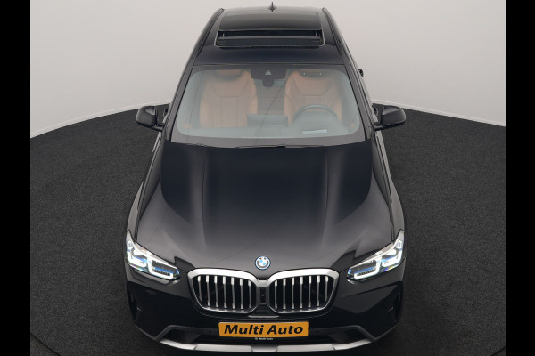BMW X3 xDrive30e High Executive PHEV 293pk Dealer O.H. | Trekhaak Af Fabriek | Panodak | Head Up | 360 Camera | Laser LED | Lederen Sportstoelen Memory & Verwarmd | Sfeerverlichting | Apple Carplay | Blis | Keyless | Navigatie | DAB | Plug In Hybrid |