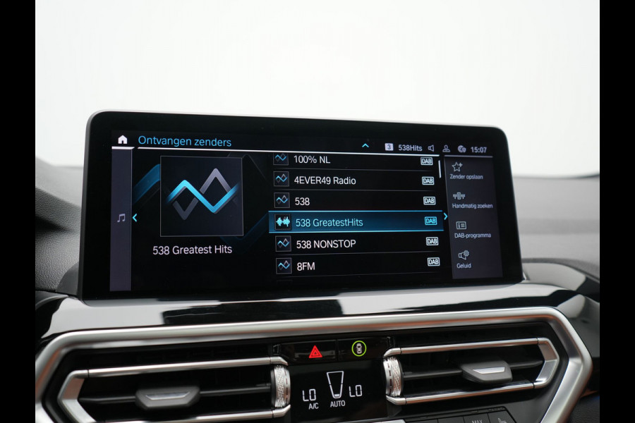 BMW X3 xDrive30e High Executive PHEV 293pk Dealer O.H. | Trekhaak Af Fabriek | Panodak | Head Up | 360 Camera | Laser LED | Lederen Sportstoelen Memory & Verwarmd | Sfeerverlichting | Apple Carplay | Blis | Keyless | Navigatie | DAB | Plug In Hybrid |