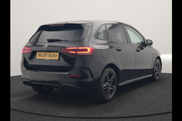 Mercedes-Benz B-Klasse 250 e Business Solution AMG Limited PHEV 218pk Dealer O.H. | Burmester Audio | Alcantara Sportstoelen Verwarmd | Camera | Sfeerverlichting | Apple Carplay | Widescreen Navigatie | DAB | Plug In Hybrid |