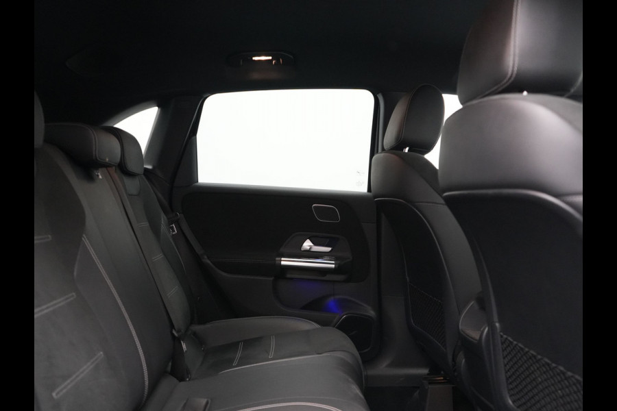 Mercedes-Benz B-Klasse 250 e Business Solution AMG Limited PHEV 218pk Dealer O.H. | Burmester Audio | Alcantara Sportstoelen Verwarmd | Camera | Sfeerverlichting | Apple Carplay | Widescreen Navigatie | DAB | Plug In Hybrid |