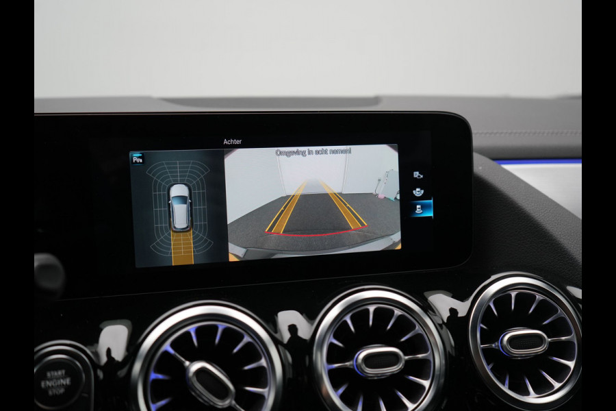 Mercedes-Benz B-Klasse 250 e Business Solution AMG Limited PHEV 218pk Dealer O.H. | Burmester Audio | Alcantara Sportstoelen Verwarmd | Camera | Sfeerverlichting | Apple Carplay | Widescreen Navigatie | DAB | Plug In Hybrid |