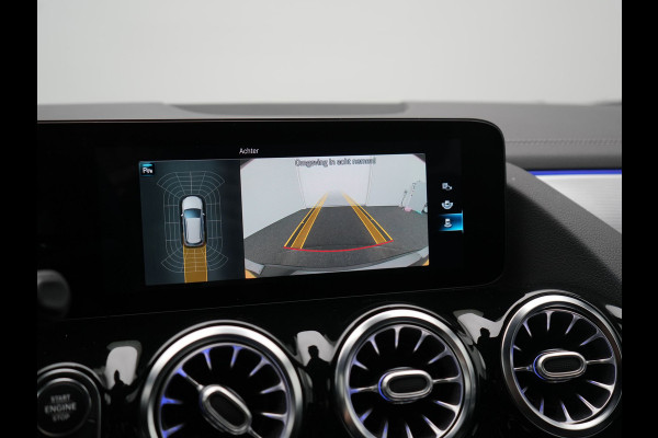 Mercedes-Benz B-Klasse 250 e Business Solution AMG Limited PHEV 218pk Dealer O.H. | Burmester Audio | Alcantara Sportstoelen Verwarmd | Camera | Sfeerverlichting | Apple Carplay | Widescreen Navigatie | DAB | Plug In Hybrid |