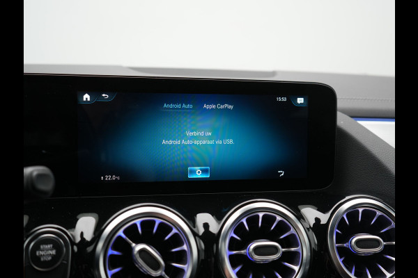 Mercedes-Benz B-Klasse 250 e Business Solution AMG Limited PHEV 218pk Dealer O.H. | Burmester Audio | Alcantara Sportstoelen Verwarmd | Camera | Sfeerverlichting | Apple Carplay | Widescreen Navigatie | DAB | Plug In Hybrid |