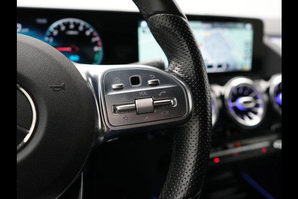 Mercedes-Benz B-Klasse 250 e Business Solution AMG Limited PHEV 218pk Dealer O.H. | Burmester Audio | Alcantara Sportstoelen Verwarmd | Camera | Sfeerverlichting | Apple Carplay | Widescreen Navigatie | DAB | Plug In Hybrid |