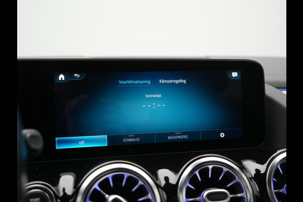 Mercedes-Benz B-Klasse 250 e Business Solution AMG Limited PHEV 218pk Dealer O.H. | Burmester Audio | Alcantara Sportstoelen Verwarmd | Camera | Sfeerverlichting | Apple Carplay | Widescreen Navigatie | DAB | Plug In Hybrid |