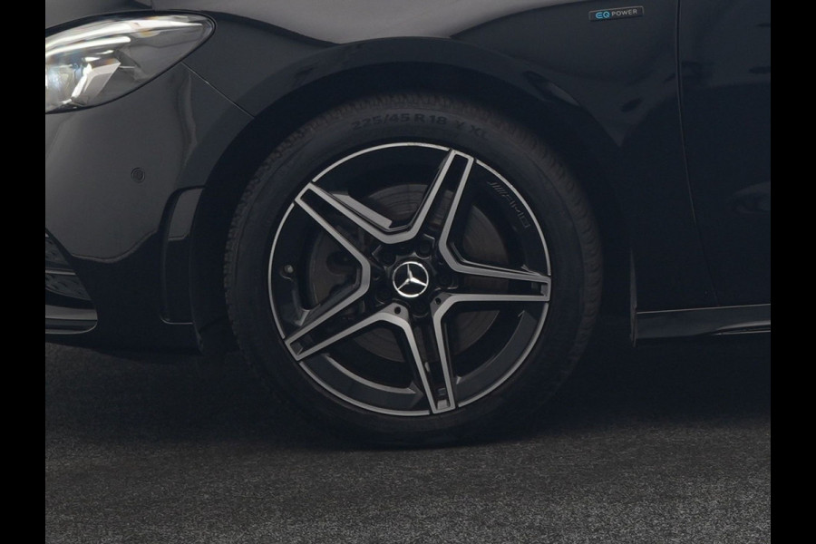 Mercedes-Benz B-Klasse 250 e Business Solution AMG Limited PHEV 218pk Dealer O.H. | Burmester Audio | Alcantara Sportstoelen Verwarmd | Camera | Sfeerverlichting | Apple Carplay | Widescreen Navigatie | DAB | Plug In Hybrid |