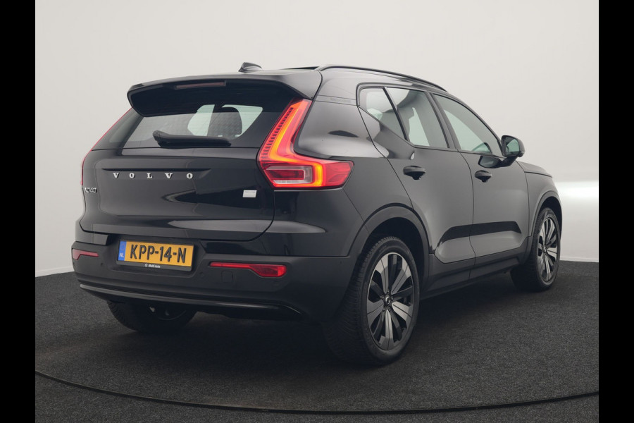 Volvo XC40 Ultimate Recharge Pure 70 kWh 231pk Dealer O.H. | Trekhaak Af Fabriek | Panodak | Adaptive Cruise | 360 Camera | Harman / Kardon | Alcantara Sportstoelen Memory & Verwarmd | Keyless | Blis | Apple Carplay | Google Assistent | DAB |