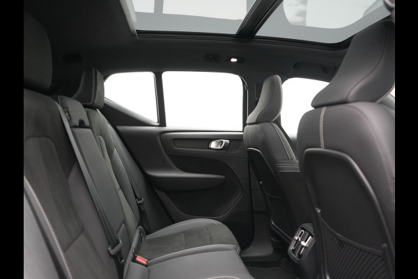 Volvo XC40 Ultimate Recharge Pure 70 kWh 231pk Dealer O.H. | Trekhaak Af Fabriek | Panodak | Adaptive Cruise | 360 Camera | Harman / Kardon | Alcantara Sportstoelen Memory & Verwarmd | Keyless | Blis | Apple Carplay | Google Assistent | DAB |