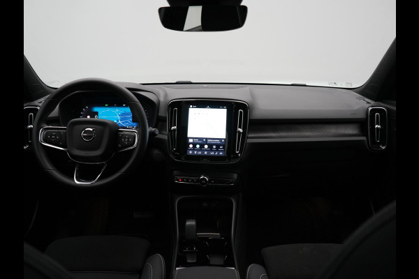 Volvo XC40 Ultimate Recharge Pure 70 kWh 231pk Dealer O.H. | Trekhaak Af Fabriek | Panodak | Adaptive Cruise | 360 Camera | Harman / Kardon | Alcantara Sportstoelen Memory & Verwarmd | Keyless | Blis | Apple Carplay | Google Assistent | DAB |