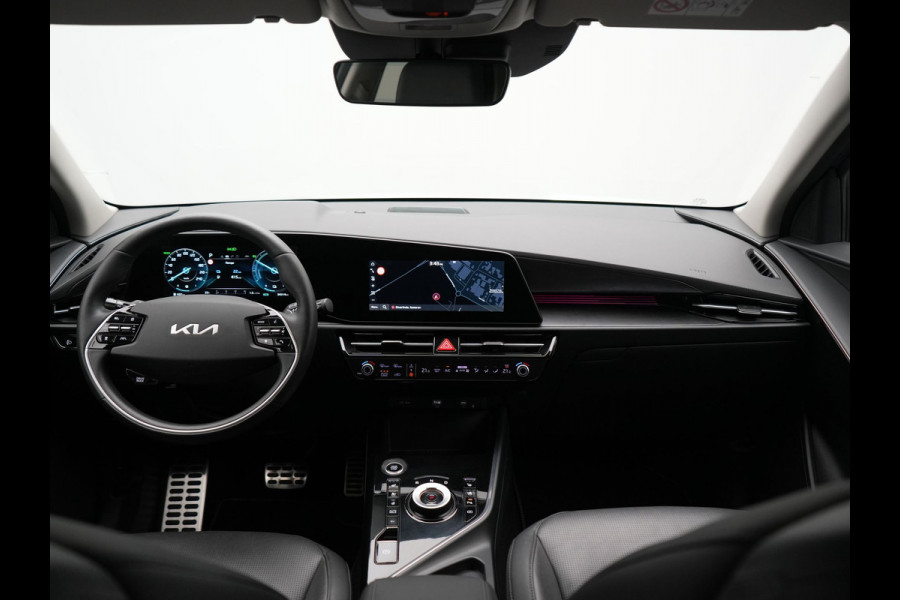 Kia Niro 1.6 GDi ExecutiveLine PHEV 182pk Dealer O.H. | Adaptive Cruise | Head Up | Camera | Harman / Kardon | Lederen Sportstoelen Ventilatie & Memory | Keyless | Blis | Stoelen & Stuur Verwarmd | Sfeerverlichting | Navigatie | DAB | Plug In Hybrid |
