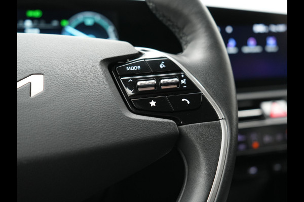Kia Niro 1.6 GDi ExecutiveLine PHEV 182pk Dealer O.H. | Adaptive Cruise | Head Up | Camera | Harman / Kardon | Lederen Sportstoelen Ventilatie & Memory | Keyless | Blis | Stoelen & Stuur Verwarmd | Sfeerverlichting | Navigatie | DAB | Plug In Hybrid |