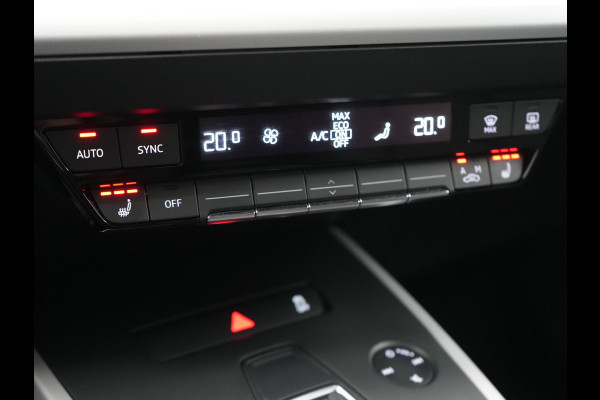 Audi Q4 e-tron 45 Quattro Edition 77 kWh 265pk Dealer O.H. | Trekhaak Af Fabriek | Stoelverwarming | Navigatie | Lane Assist | Virtual Cockpit | DAB | 19"L.M |