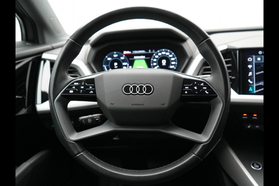 Audi Q4 e-tron 45 Quattro Edition 77 kWh 265pk Dealer O.H. | Trekhaak Af Fabriek | Stoelverwarming | Navigatie | Lane Assist | Virtual Cockpit | DAB | 19"L.M |