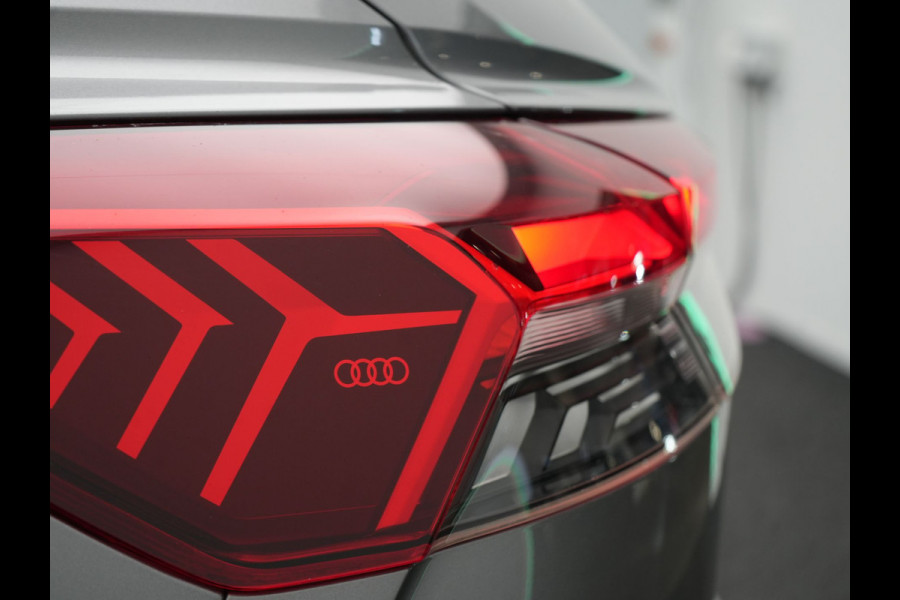 Audi Q4 e-tron 45 Quattro Edition 77 kWh 265pk Dealer O.H. | Trekhaak Af Fabriek | Stoelverwarming | Navigatie | Lane Assist | Virtual Cockpit | DAB | 19"L.M |