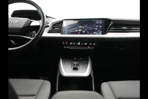 Audi Q4 e-tron 45 Quattro Edition 77 kWh 265pk Dealer O.H. | Trekhaak Af Fabriek | Stoelverwarming | Navigatie | Lane Assist | Virtual Cockpit | DAB | 19"L.M |