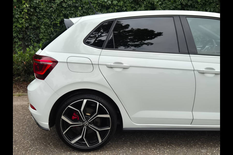 Volkswagen POLO 2.0 GTI TSI Automaat Virtual dash IQ. Light Camera Super gaaf 2.0 TSI GTI