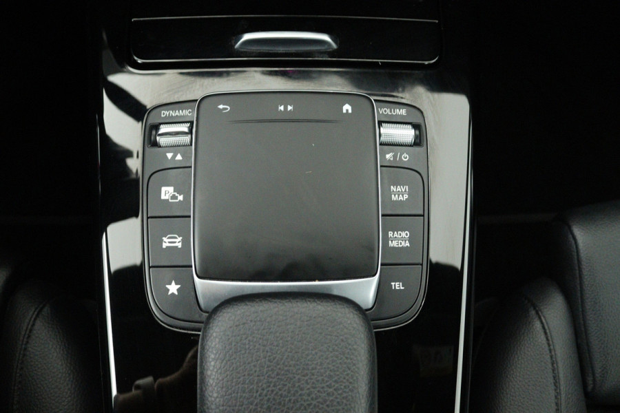 Mercedes-Benz CLA-Klasse 250 e Business Solution Luxury Limited (SFEERVERLICHTING, CAMERA, PDC, LED, 1e EIGENAAR)