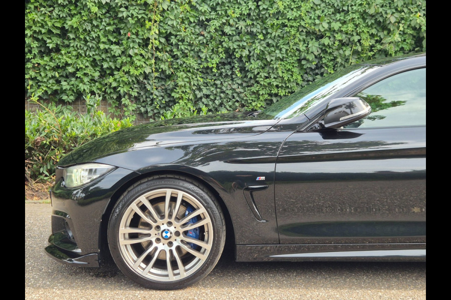 BMW 4 Serie Coupé 420i M Sport High Executive Schuifdak H&K Apple CarPlay Virtual dash NAP M Remmerij 100% OH 420i High Executive