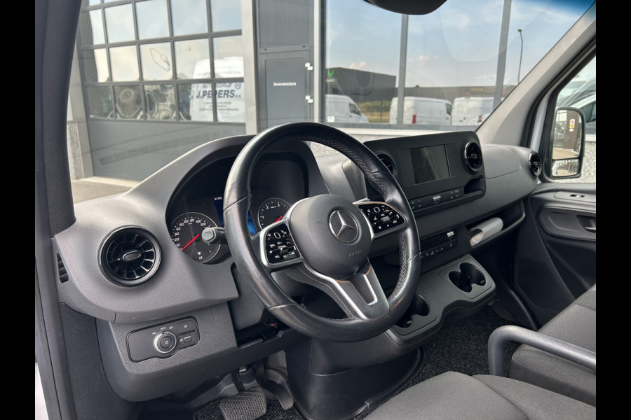 Mercedes-Benz Sprinter 317 CDI L2 H1 LED / 360 Camera / Distronic / MBUX / Navigatiesysteem / Parkeersensoren / Airco / 270 Graden achterdeuren